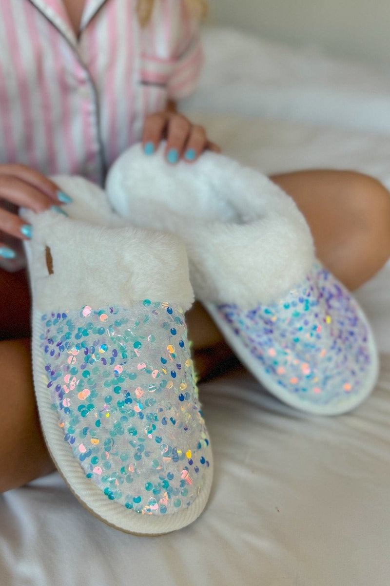 SPE0012 Sequin Furry Slippers - MiMi Wholesale