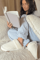 SPE0032 Waffle Knit Furry Slippers - MiMi Wholesale