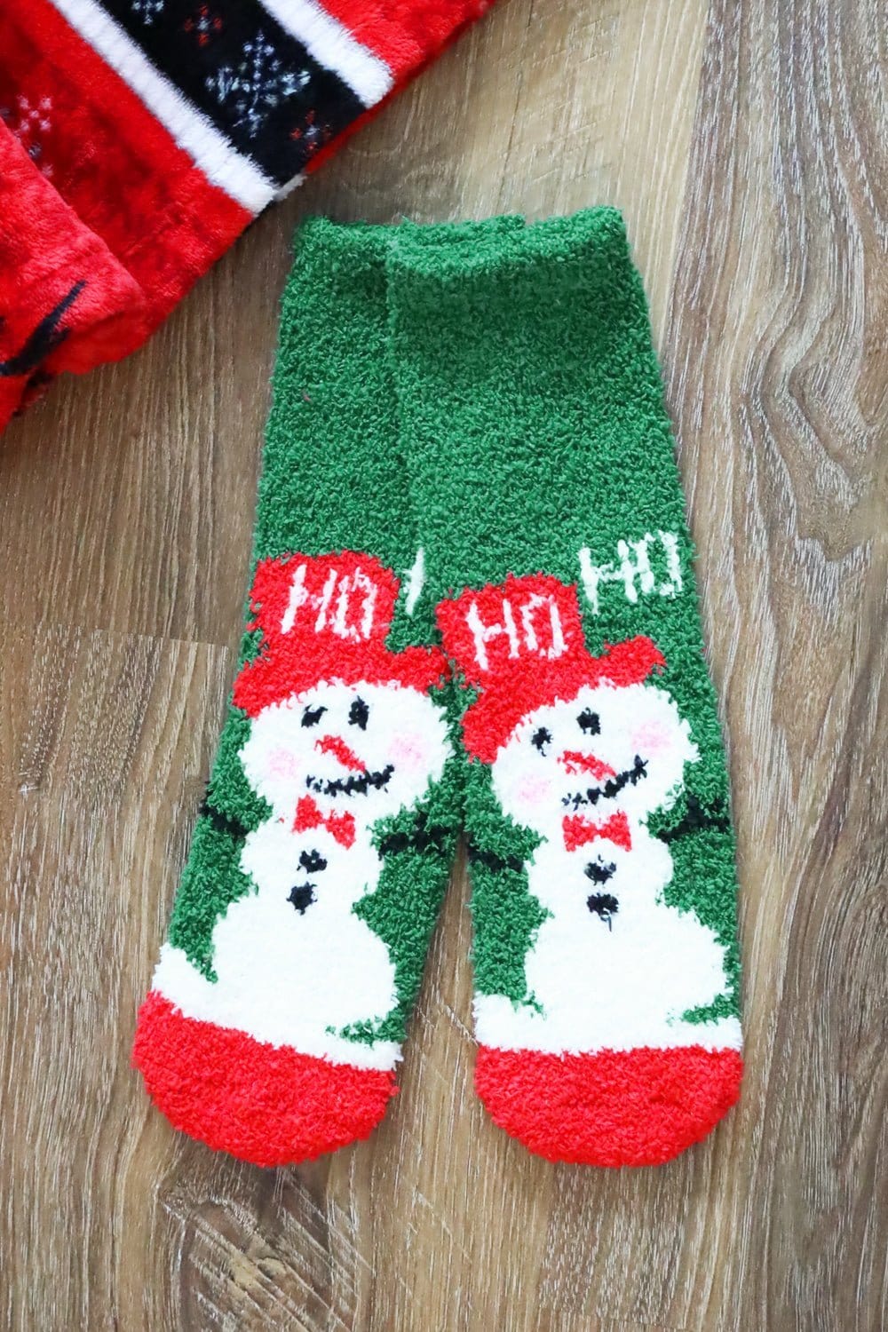 SS1001 Assorted Fuzzy Christmas Socks 12 Piece Pack - MiMi Wholesale