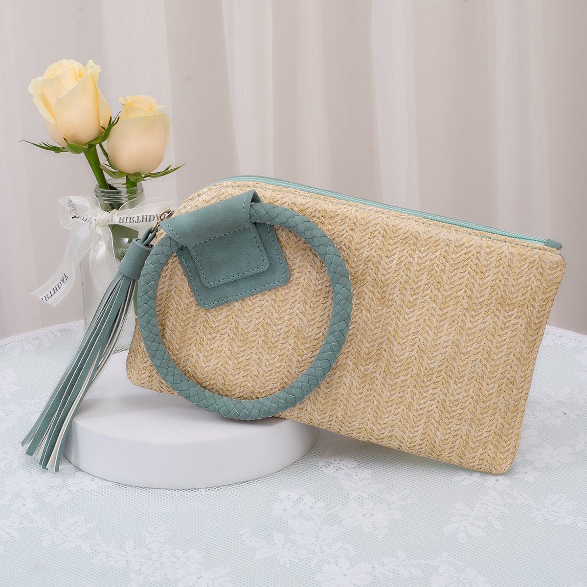 ST204 Cheyenne Straw Wristlet/Clutch With Tassel - MiMi Wholesale