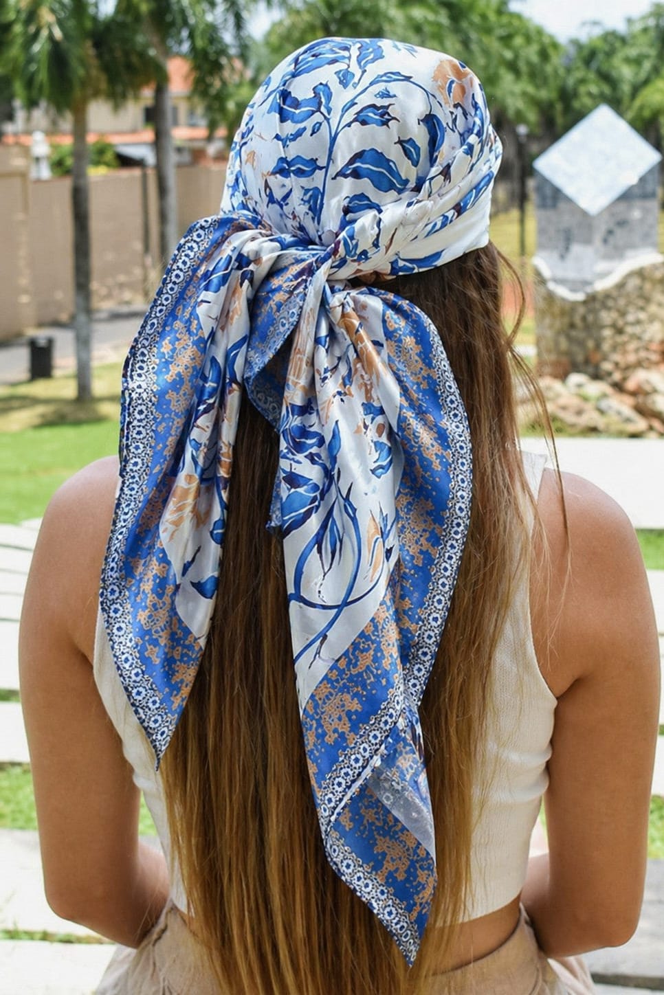 WLQS548 Seed Flower Print Square Scarf - MiMi Wholesale