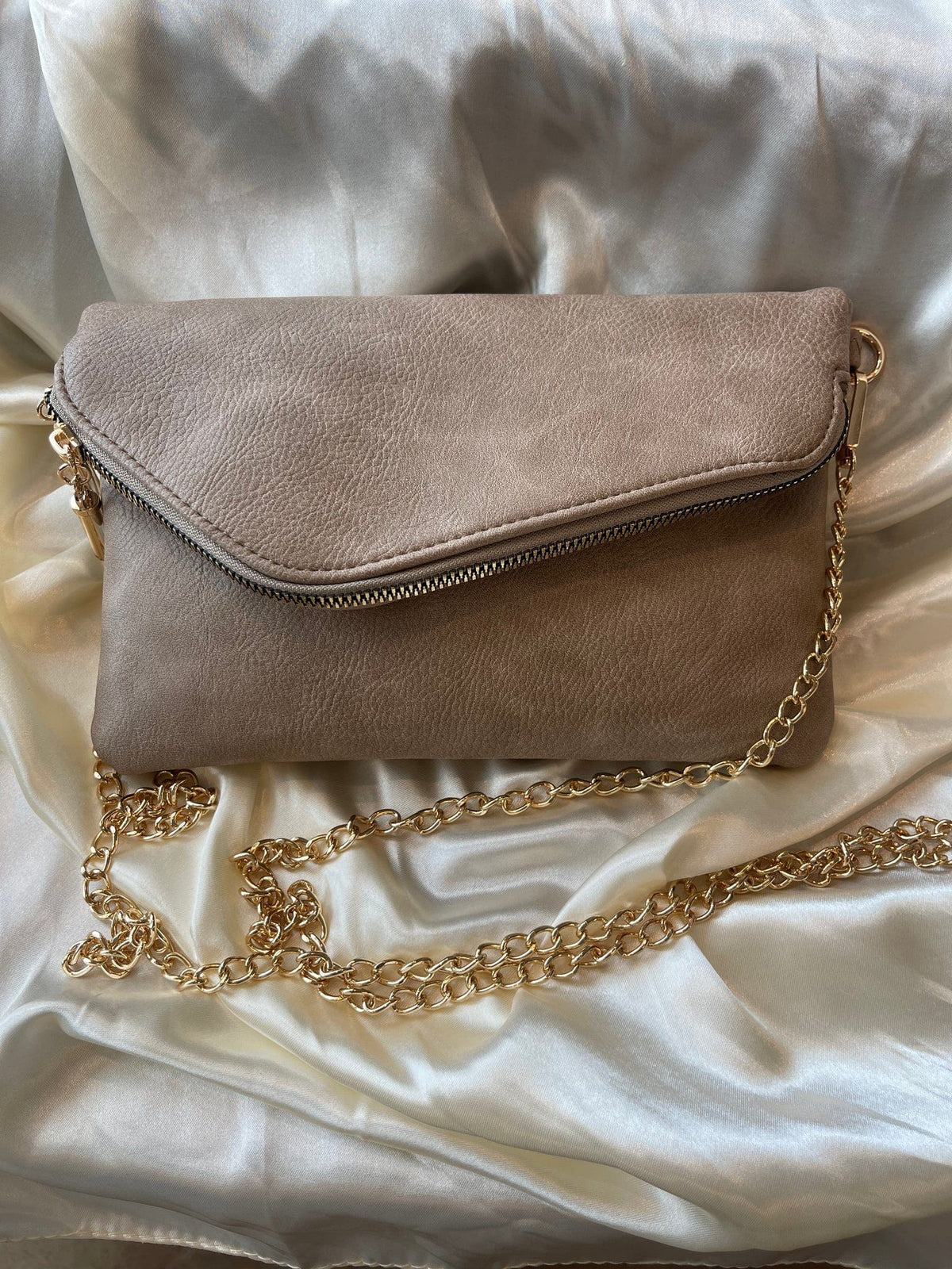 AD2585 Monogrammable Envelope Clutch/Crossbody Bag - MiMi Wholesale