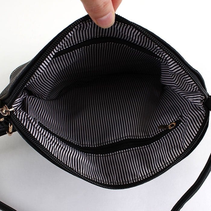 HY2038A Monogrammable Fashion Crossbody Bag With Tassel - MiMi Wholesale