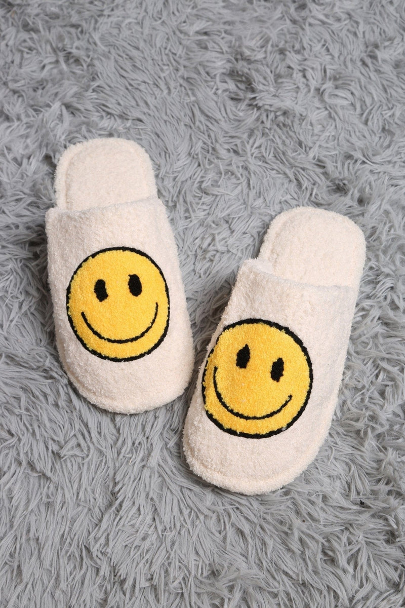 JCL2125 Super Lux Smiley Face Slippers - MiMi Wholesale