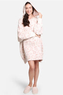 JCL2146 Leopard Super Lux Wearable Blanket - MiMi Wholesale