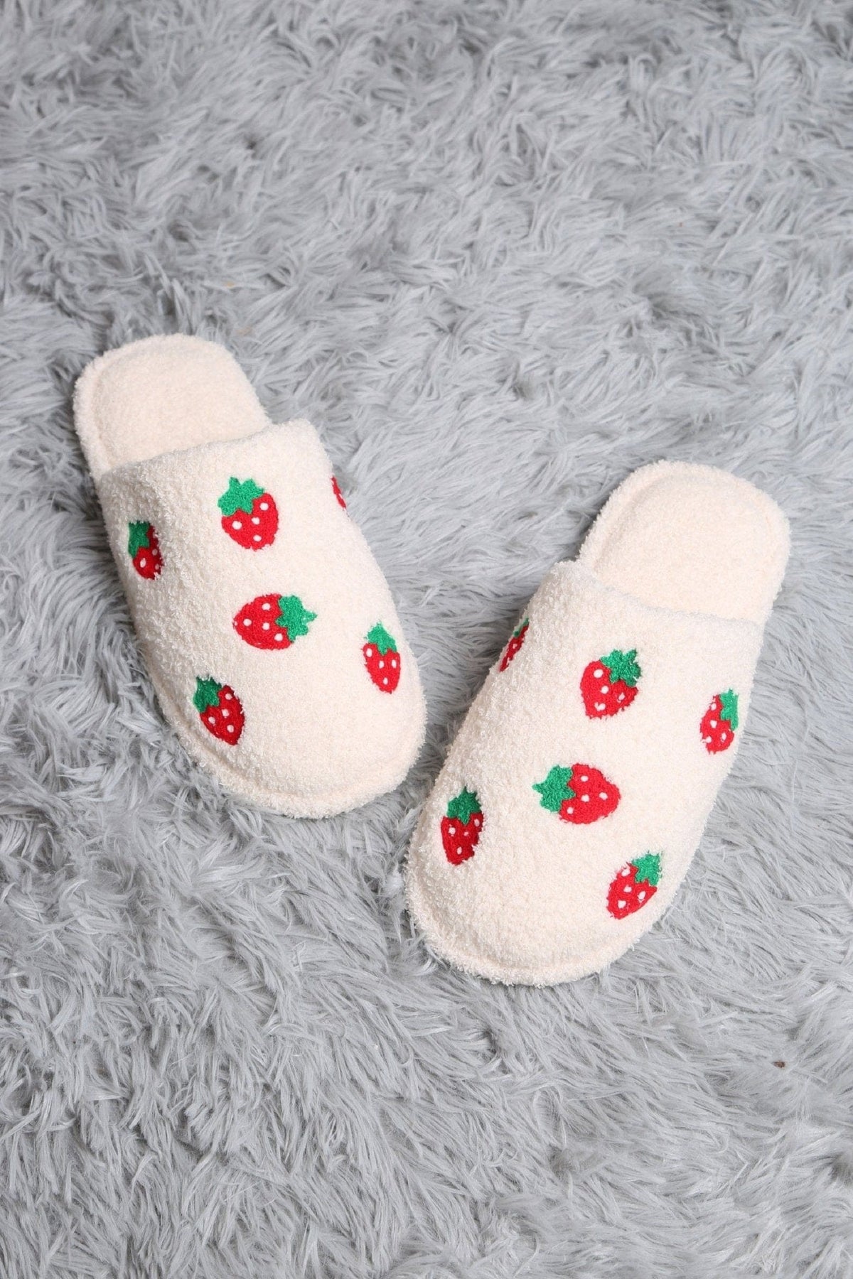 JCL4204-01 Super Lux Strawberry Slippers - MiMi Wholesale