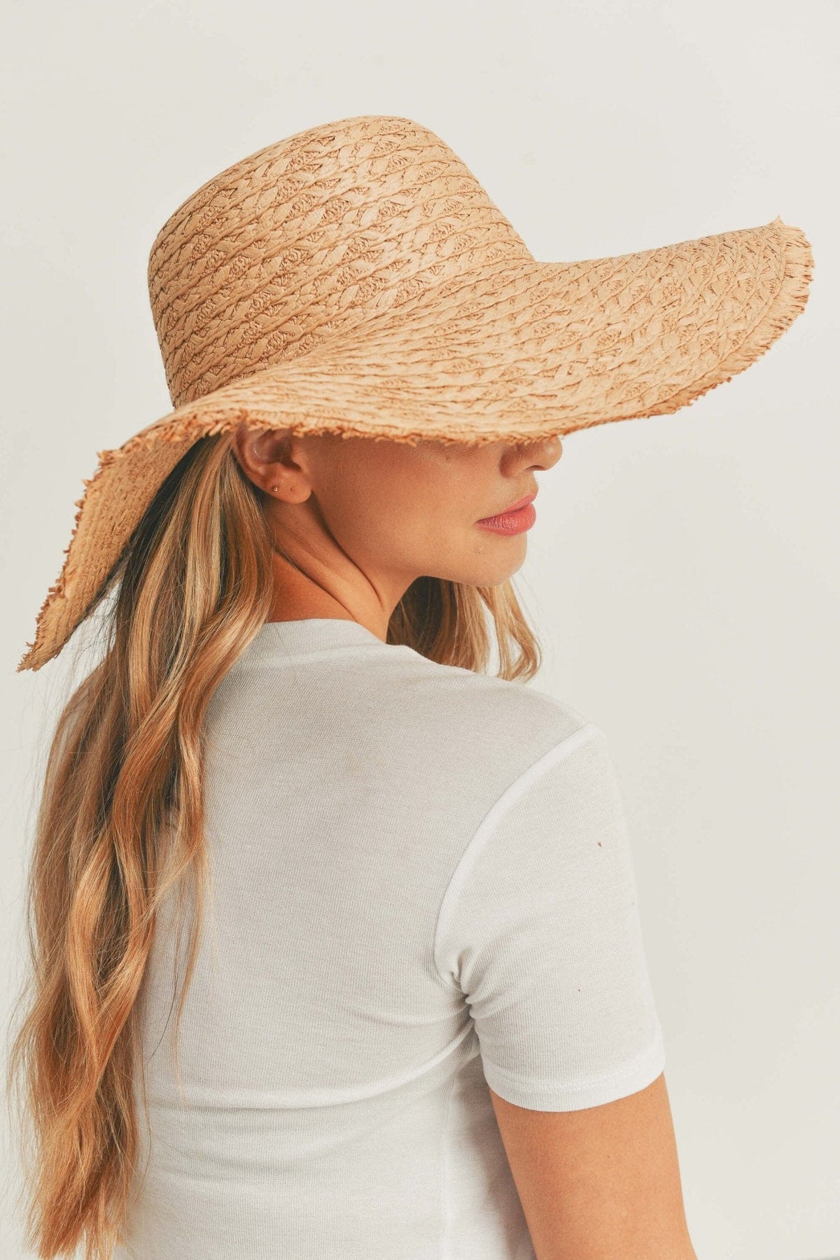 MH0095 Floppy Straw Sun Hat with Frayed Edges - MiMi Wholesale