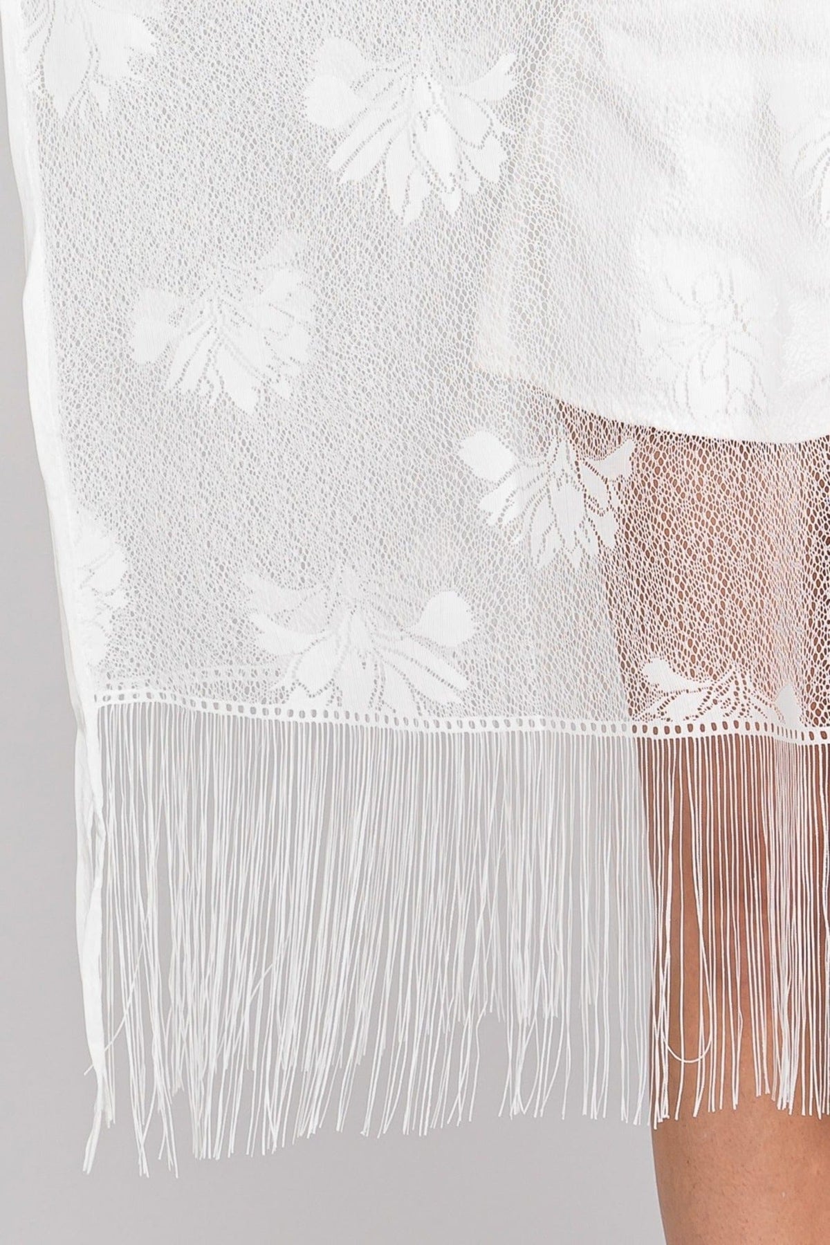 MS0362 Iris Floral Lace Poncho With Tassel - MiMi Wholesale