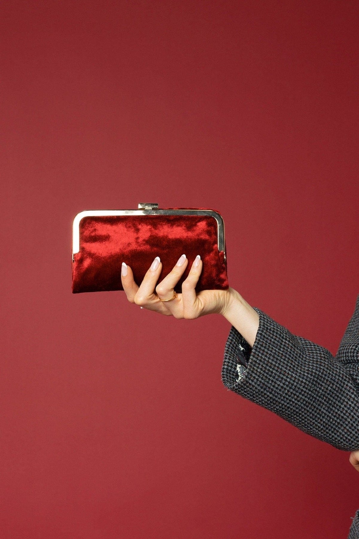 WL2339V Sue Velvet Wallet Pouch Crossbody - MiMi Wholesale